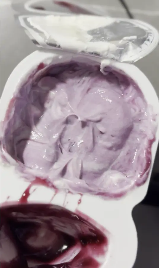 그릭요거트 섞음모습