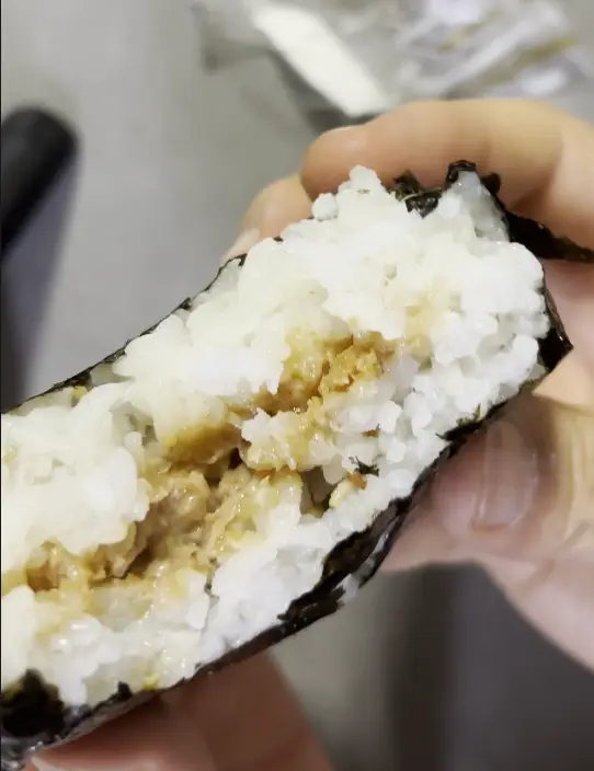 치킨마요big삼각 김밥속내용물